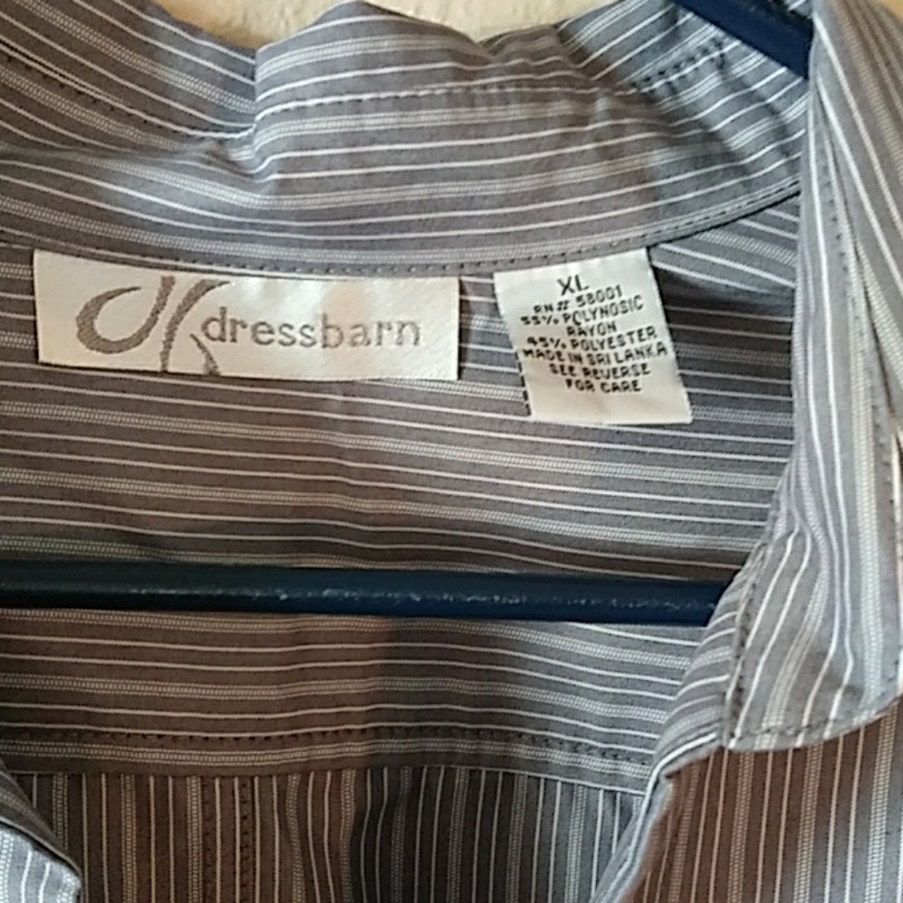 Dressbarn button down xlarge - Picture 2 of 6